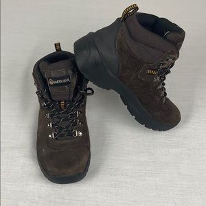 EARTH SHOE SUEDE ASHLAND SZ. 8-1/2 DARK BROWN BOOT